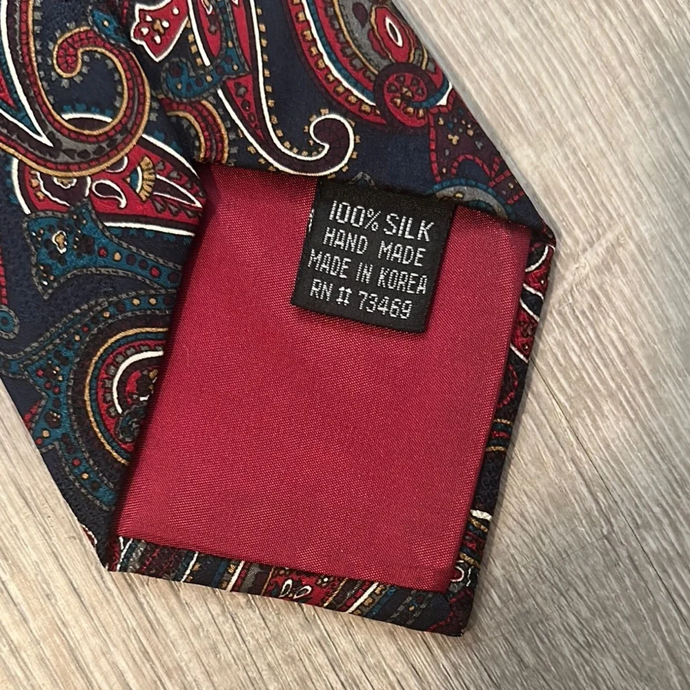 The Disney Store Men’s Mickey Mouse Paisley Patterned Fun Elegant Silk Tie‎